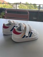 Adidas Kleinkind Turnschuhe Grösse 20 - neu