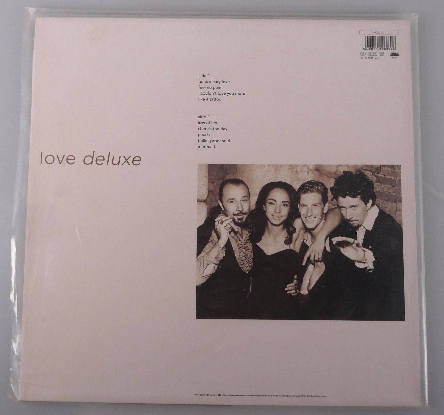 Dischi in vinile: Schallplatte Sade - Love Deluxe – Usato da Rüti ZH venduto da Restwert_Rueti_ZH 1