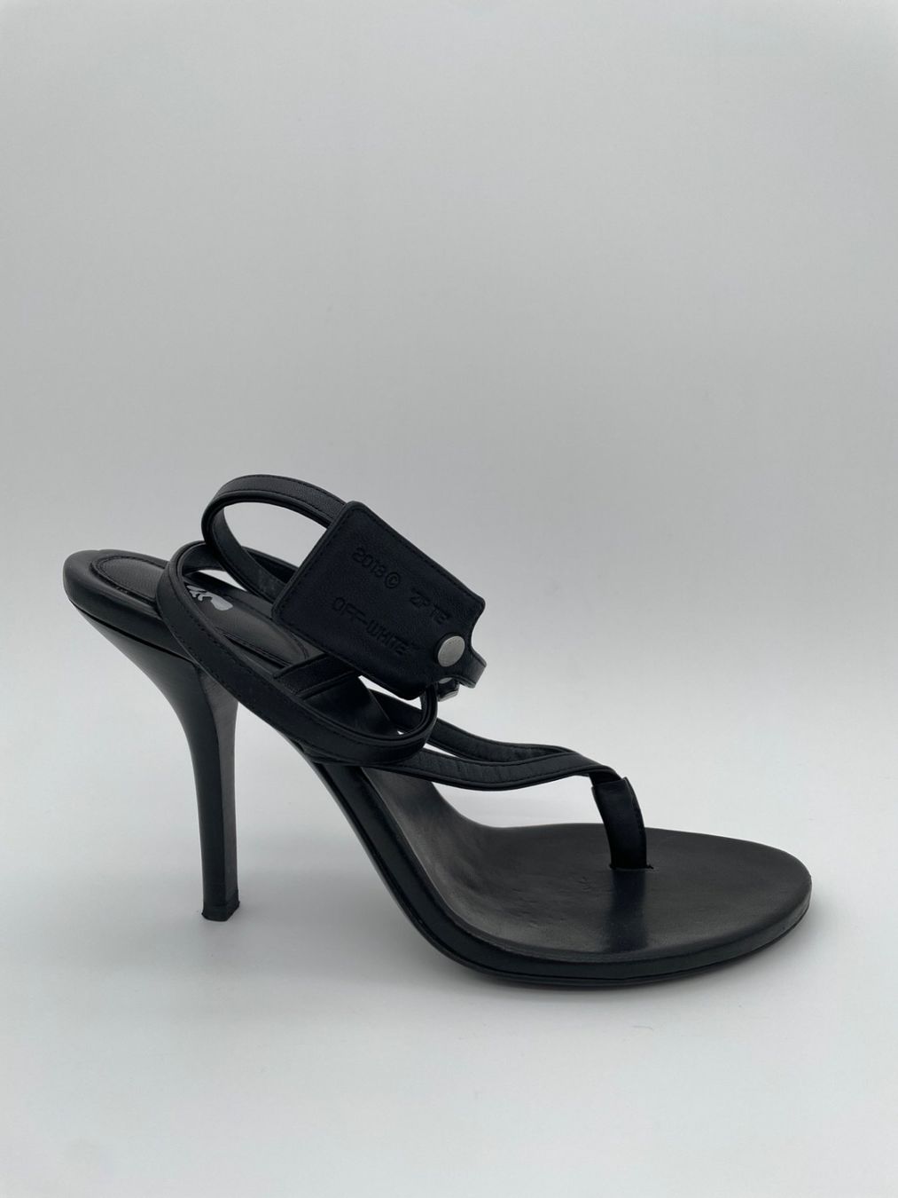 Off-White Scarpe da donna: Off-White Allen Sandale mit Absatz EU 39 Schwarz – Usato da Zürich venduto da shoe_shop 5