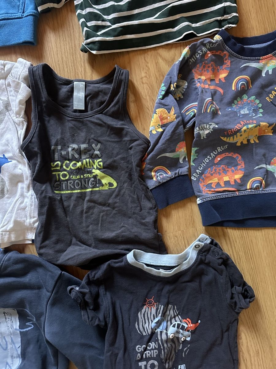 Kleiderpakete & -sets: Kleiderpaket Oberteile Gr 86/92 – Gebraucht aus Münsingen von Secondhand89 3