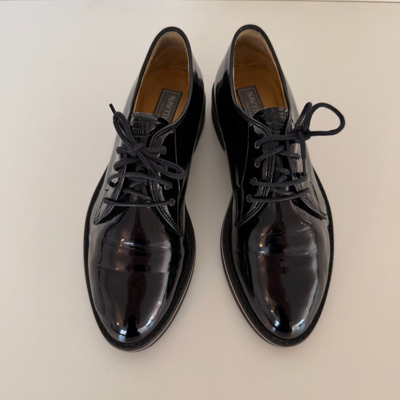 Navyboot Scarpe da donna: Navyboot Damen Schuhe Lackleder Grösse 38.5 schwarz – Nuovo (secondo la descrizione) da Balzers venduto da dassandro 3