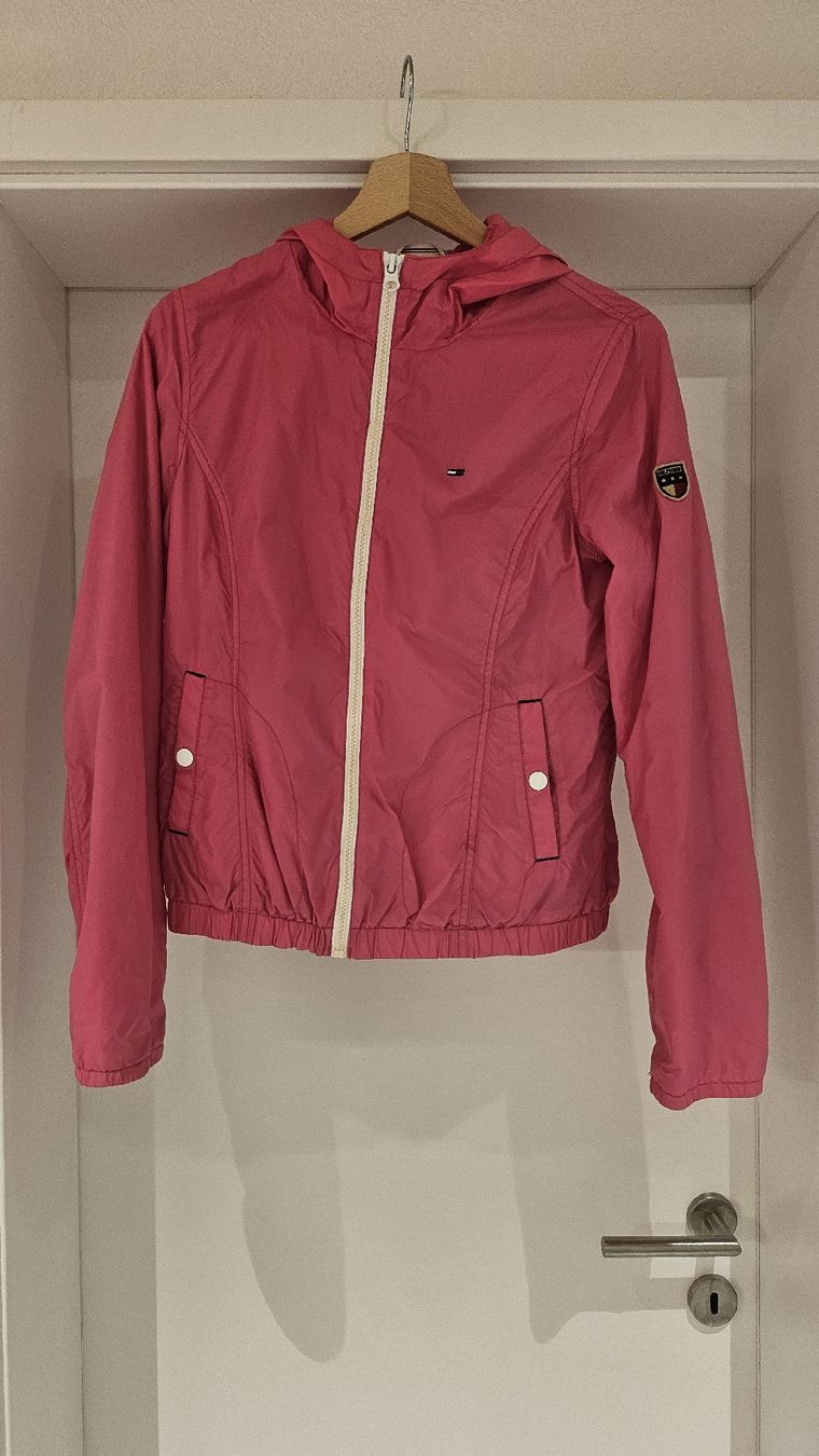 Tommy Hilfiger Jacken: Hilfiger Windjacke – Neu (gemäss Beschreibung) aus Buchs SG von Tscherfi