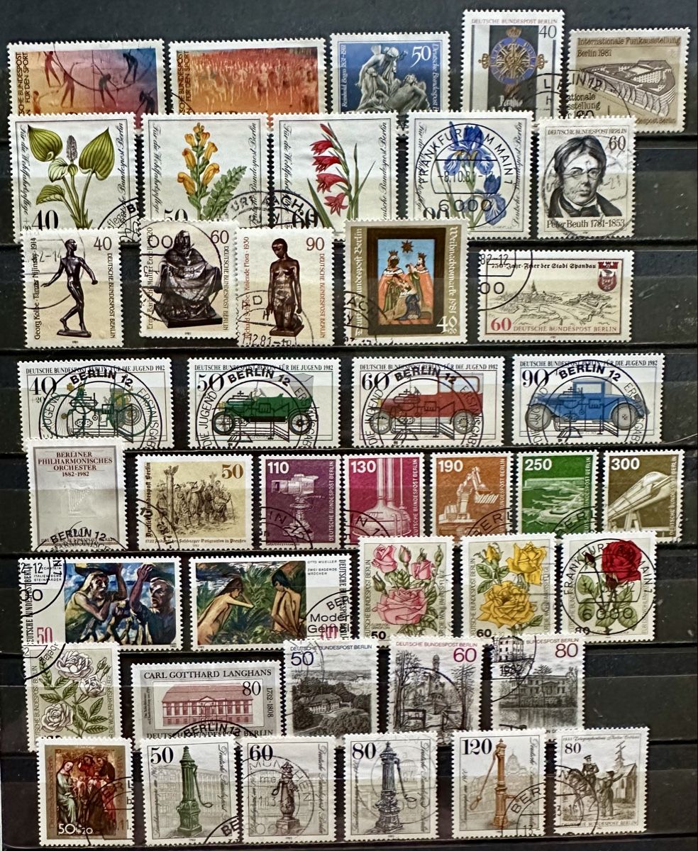 Tous les timbres: Berlin – D'occasion à Duebendorf par Fczfanrobi