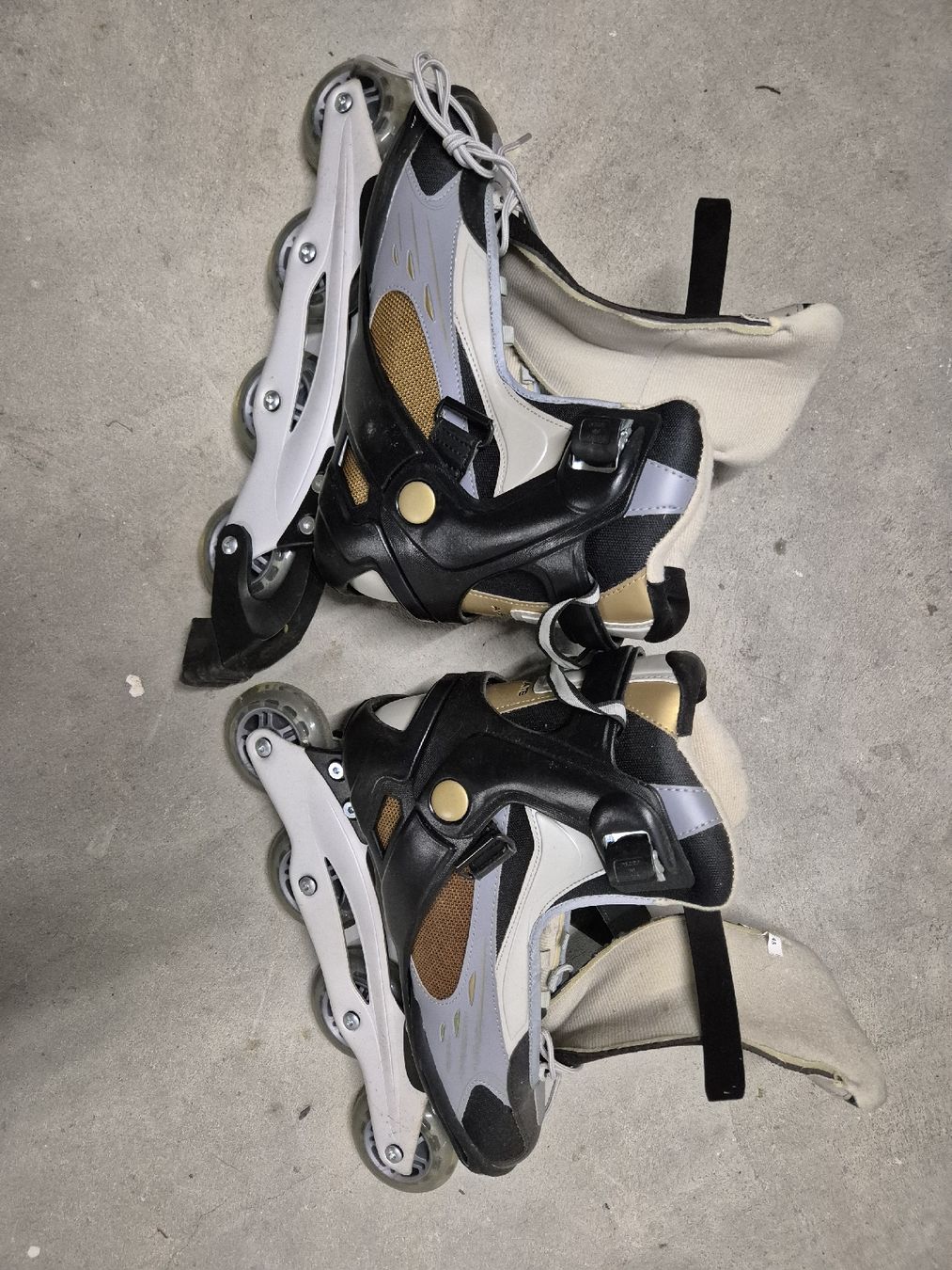 Pattini in linea & Pattini a rotelle: Inline Skates A-SKATE Grösse 45 neu – Nuovo (secondo la descrizione) da Vinelz venduto da Johner87
