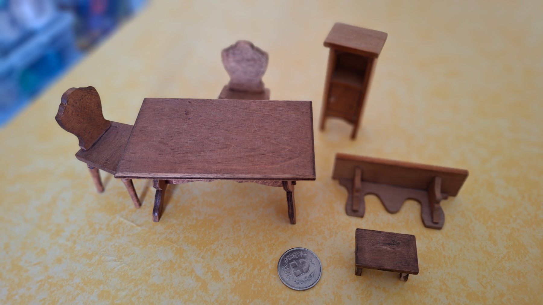 Maisons & Meubles de poupées: Puppenstube – D'occasion à Bretzwil par eri_2gck