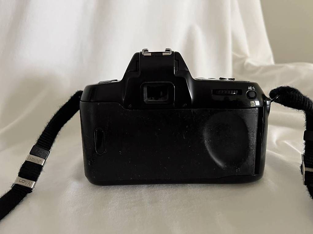 Fotocamera: Nikon F70 – Usato da Lully FR venduto da John82 2
