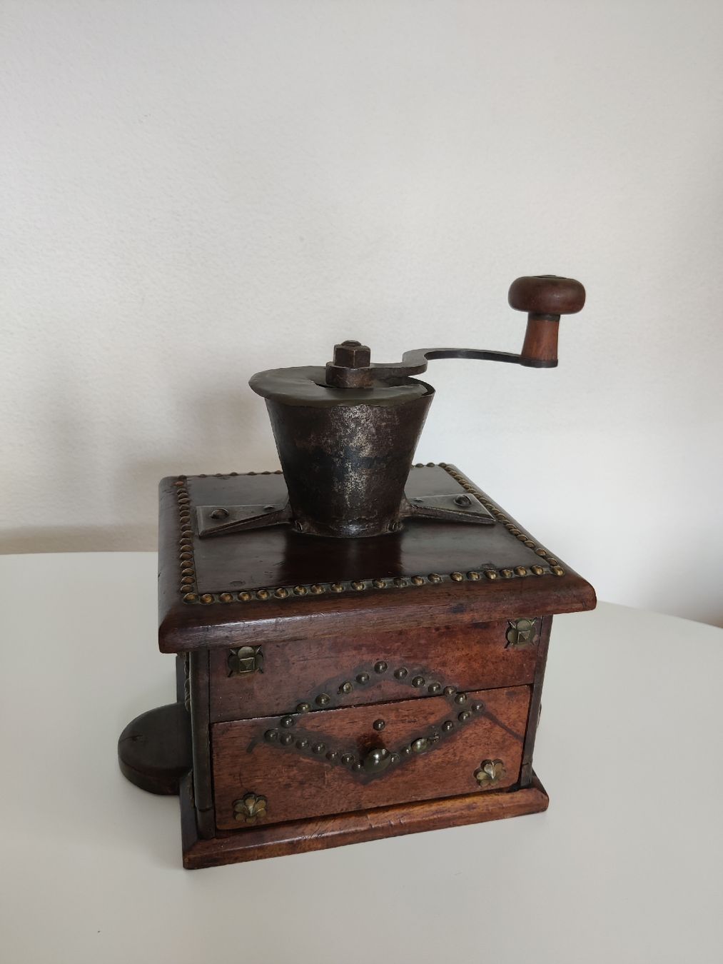 Elettrodomestici da cucina: Grosse antike Kaffeemühle Holz/Metall – Usato da Uster venduto da Arrayo 4