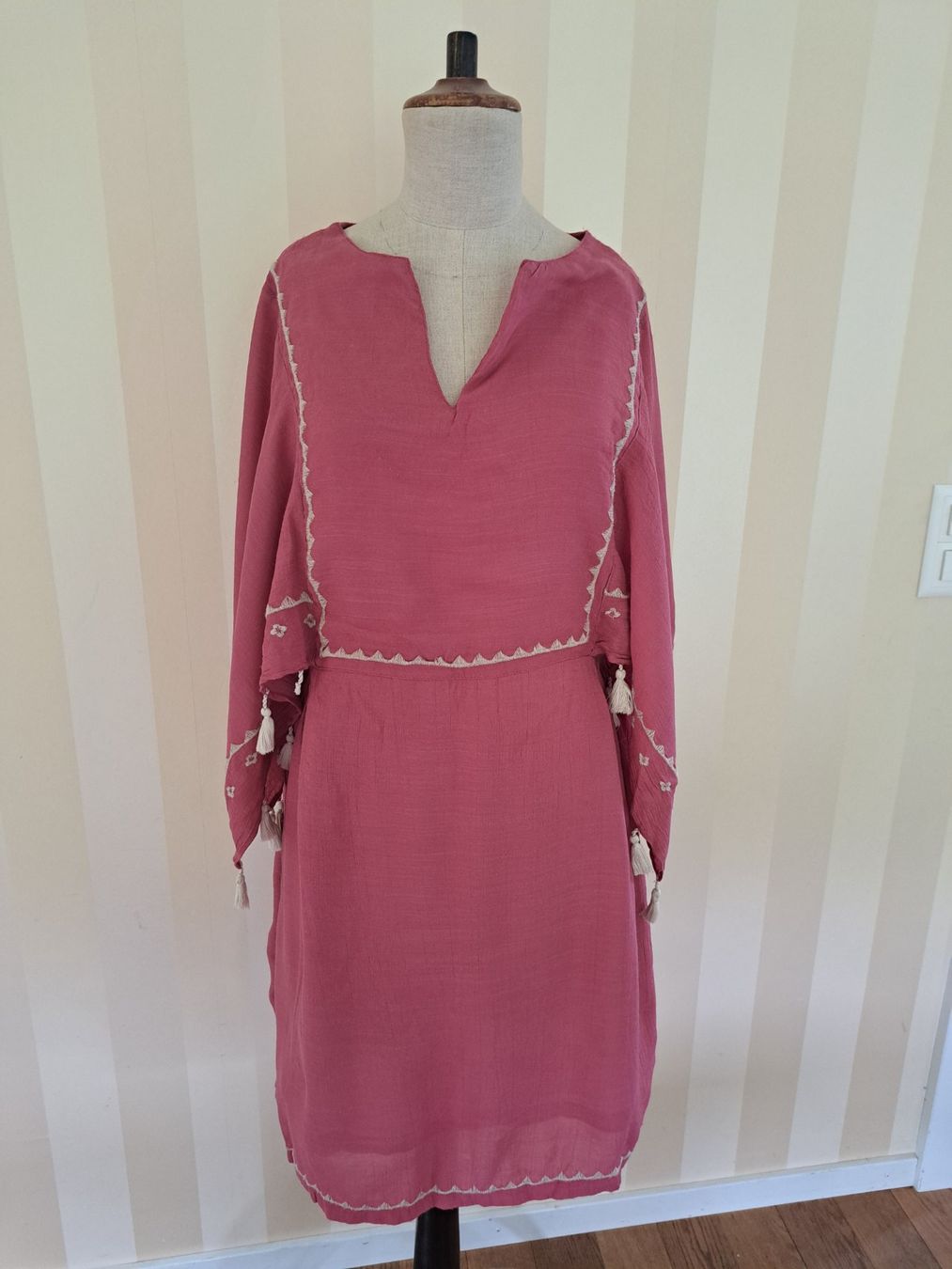 Tuniche: Tunika Sommerkleid Beachkleid – Usato da Gutenburg venduto da Ras81 1