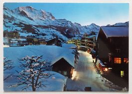 Wengen 1300 m mit Jungfrau und Breithorn