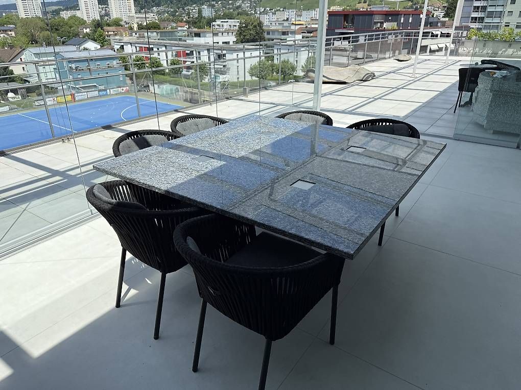 Tavoli: Gartentisch Granit 170x170 einmalig (Quadrat) – Usato da Wettingen venduto da Dobleday 1