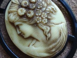 Antiker Celluloid Kamee Anhänger, ca 1930