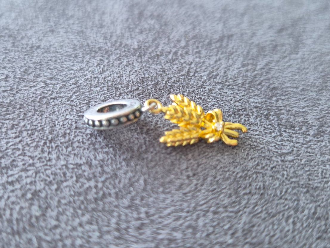 Anhänger: Charm Weizenähren +Garantie – Neu (gemäss Beschreibung) aus Rotkreuz von Carbone_Bijou-Shop 1