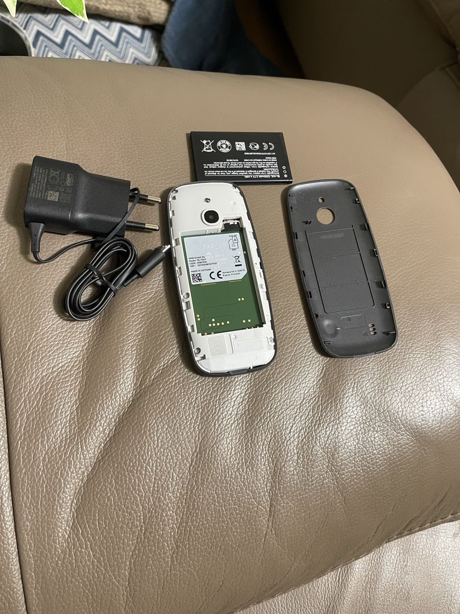 Nokia Telefoni cellulari / Smartphones: Nokia 3310 inkl L.gerät – Usato da Regensdorf venduto da mex5145 4