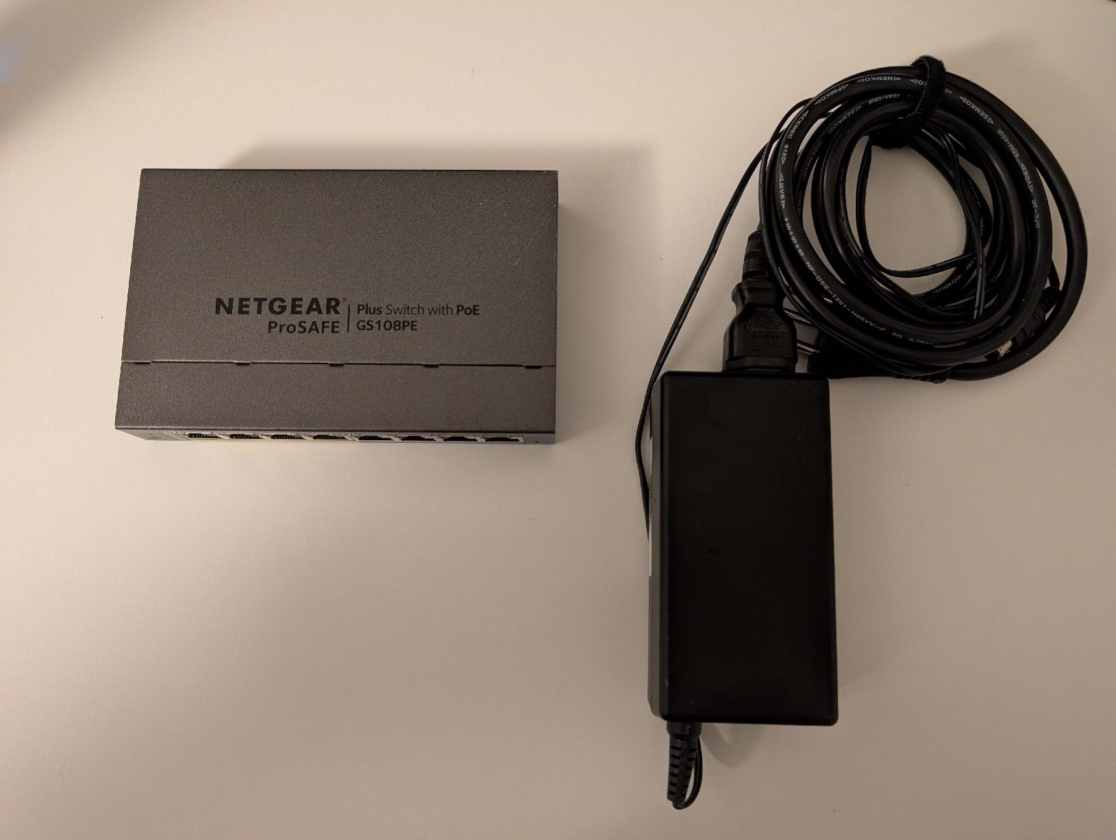 Netgear Hubs & Switches: Netgear ProSAFE GS108PE  – D'occasion à Aarberg par fosta 1