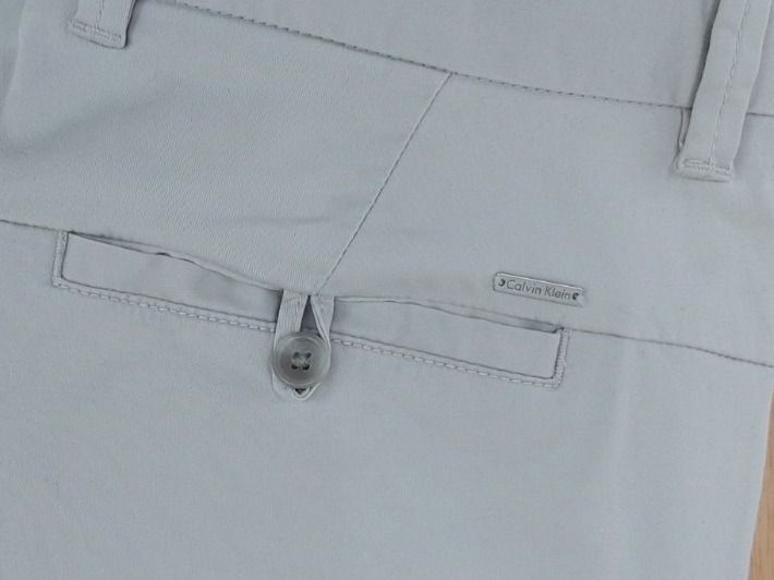 Calvin Klein Pantaloni: Hose Calvin Klein 33x30 – Usato da Schmitten FR venduto da ReniStern 1
