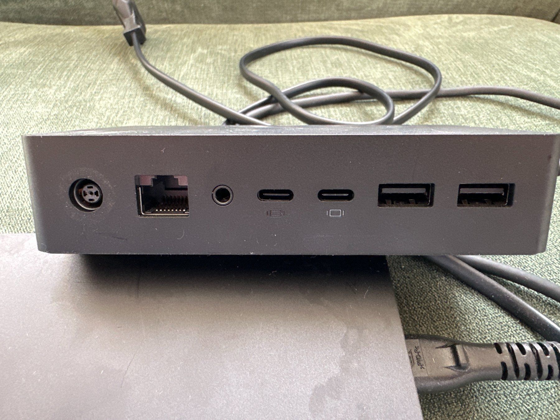 Microsoft Docking station: Surface Doingstation + Netzteil NEU – Nuovo (secondo la descrizione) da Quarten venduto da Wolfs 2