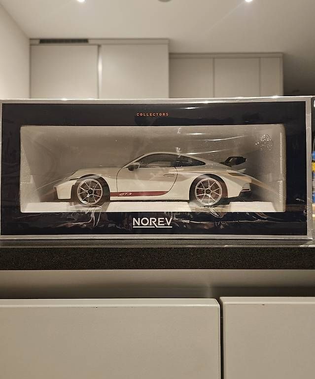 Norev Modellini d'auto: Porsche GT3 – Nuovo e nell'imballaggio originale da Châtel-St-Denis venduto da ameireles1973