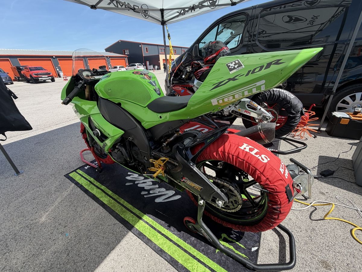 Strada: Kawasaki Zx10r – Usato da Zürich venduto da E.M79 3