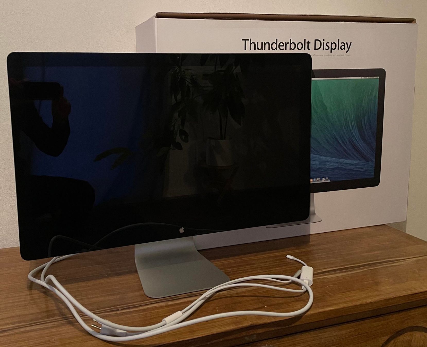 Apple Monitore: Apple Thunderbolt Display 27-Zoll inkl. Thunderbolt Adapter – Gebraucht aus Herzogenbuchsee von  1