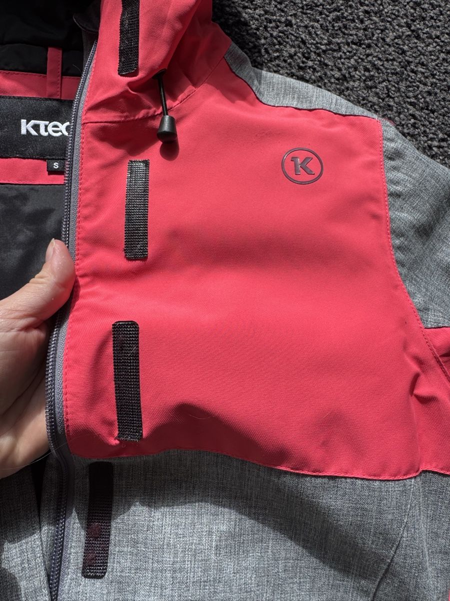 Completi & Tailleur: Ski Jacke Ktec mit Hose Grösse S   – Usato da Niederbüren venduto da Oetschli 2
