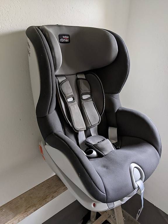 Seggiolini per auto: Britax Romer Siège Auto Trifix Isofix  – Usato da Vevey venduto da Pigeon