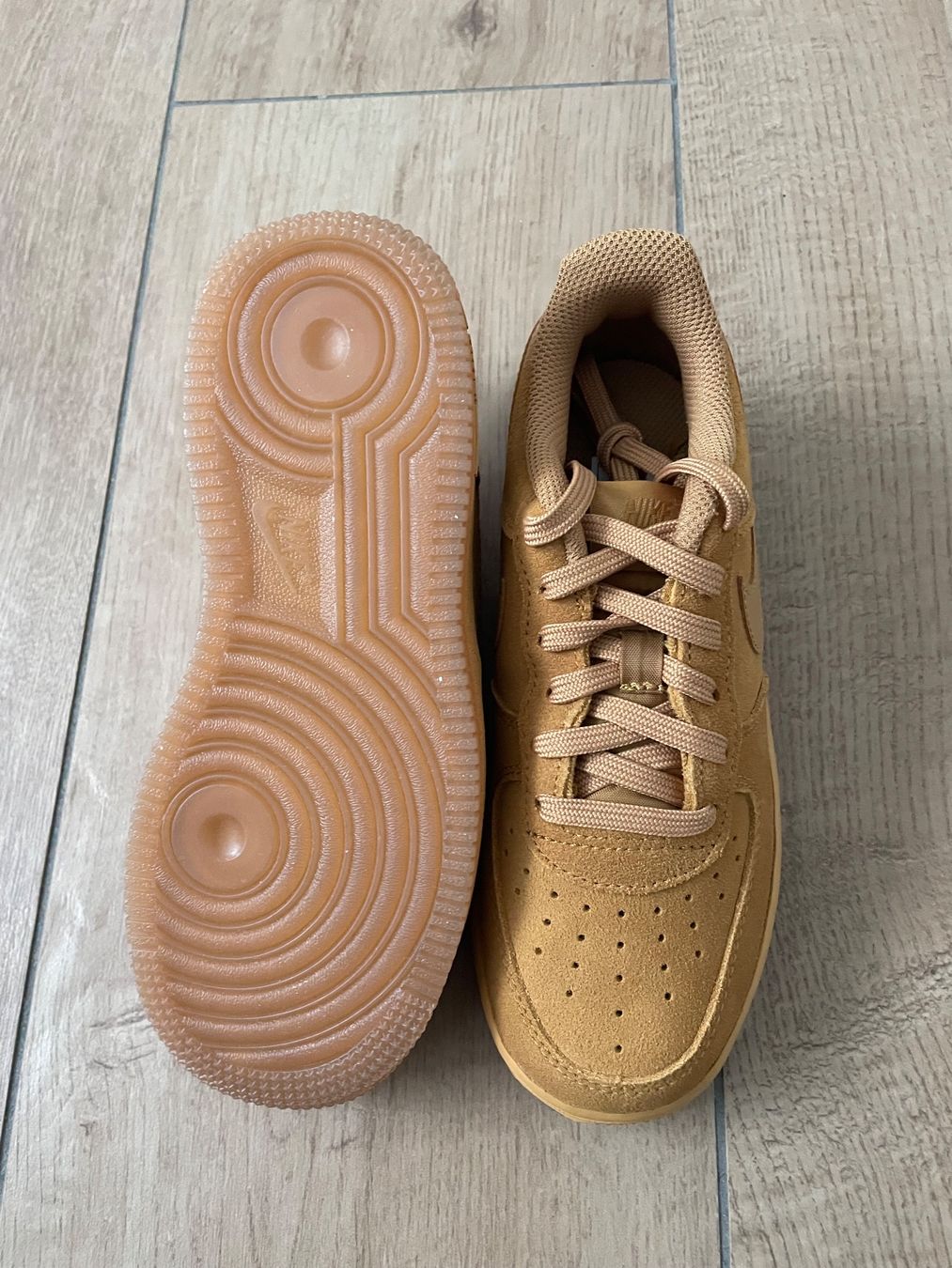 Nike Scarpe per ragazzi: Nike Force 1 Gr. 32 NEU – Nuovo e nell'imballaggio originale da Waltenschwil venduto da hansnine 3