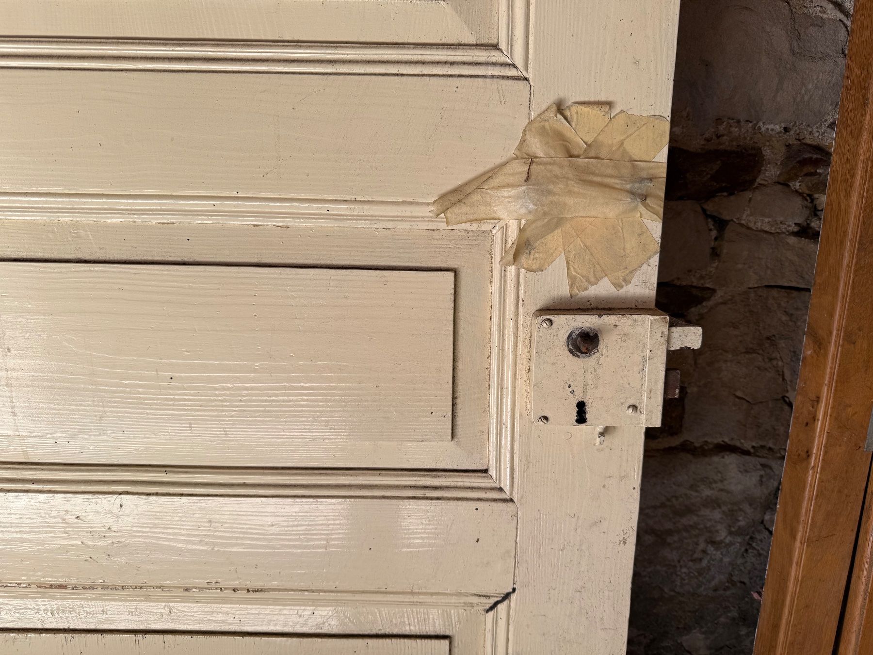Porte: Alte Holztüre Standort Kleinlützel – Usato da Amden venduto da vipernatter 2