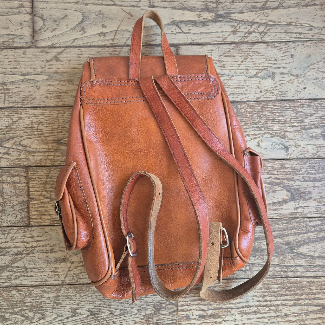 Zaini: sac à dos en cuir – Usato da Choëx venduto da NKim 1