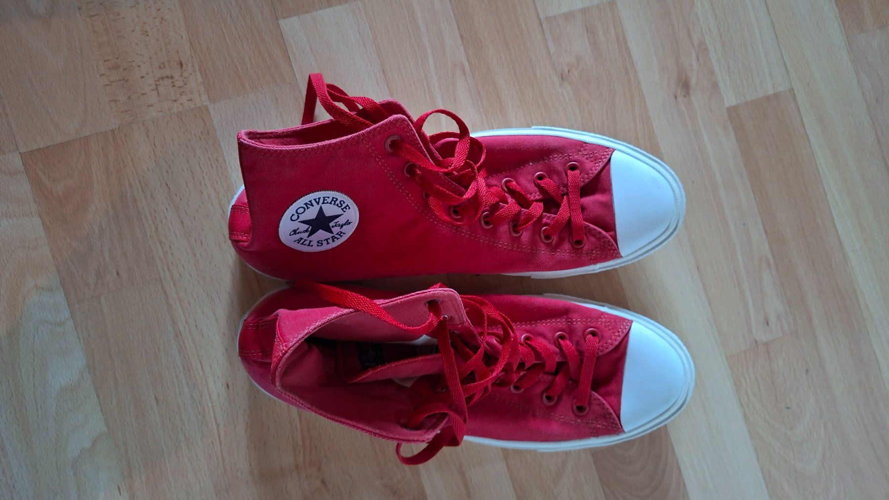 Converse Scarpe da uomo: Converse Rot neu / Grösse 46.5 – Usato da Kriegstetten venduto da vsp_9gwr