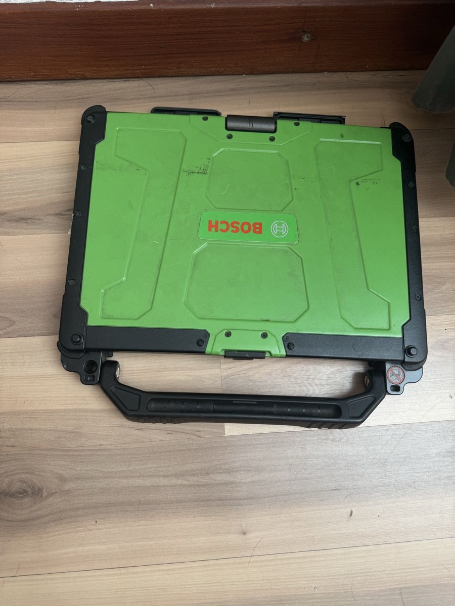 PC: Bosch DCU 220 Ordinateur /tablette – Difettoso da Biel/Bienne venduto da Baol1