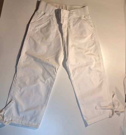 140 CAMPUS lässige weisse 7/8 Sommer Hose unisex