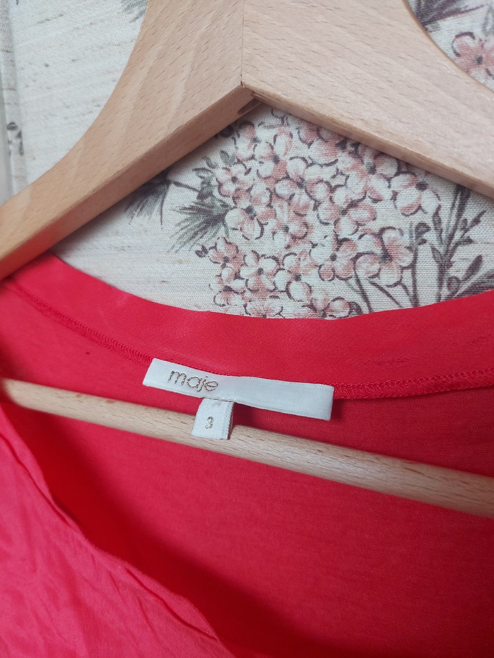Maje Tops: Top Maje 100% soie - T. S/M – D'occasion à Lausanne par Super-cerise 3
