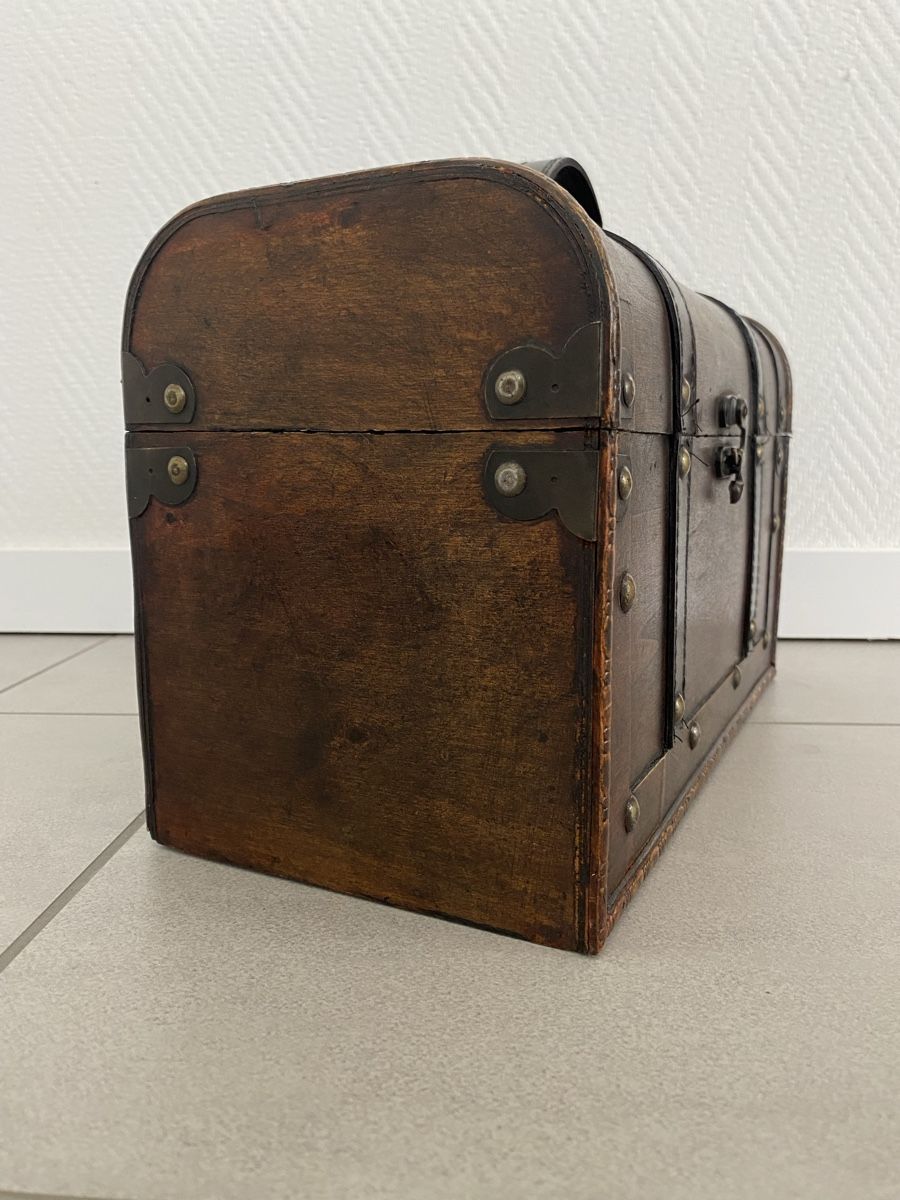 Casse di trasporto: Schatzkiste aus Holz – Usato da Winterthur venduto da belli14 1