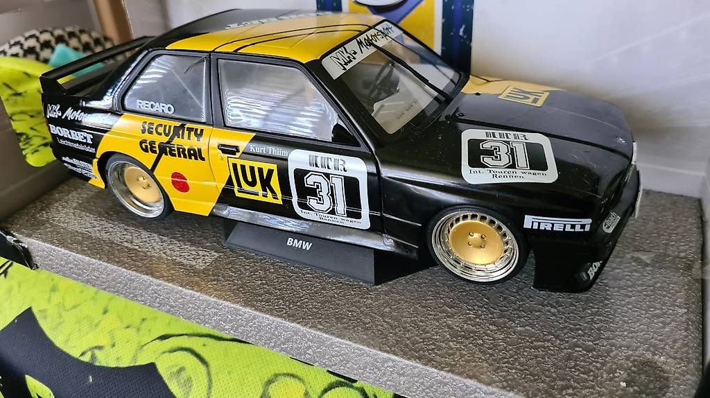 Modellautos: ZU VERKAUFEN BMW M3 1:18 – Gebraucht aus Ittigen von ROCKY1964 3