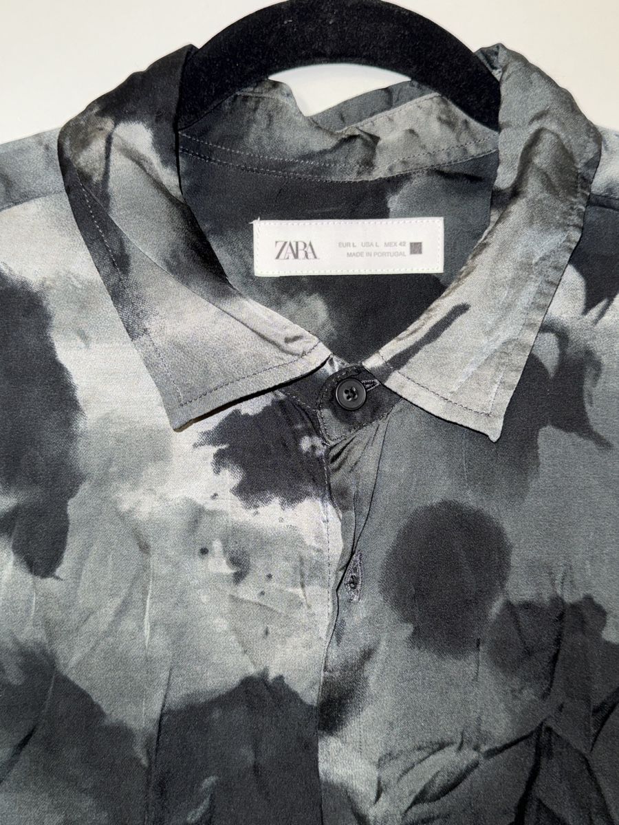 Zara Camicie: ZARA HEMD MIT ABSTRAKTEM MUSTER – Usato da Schlieren venduto da kle_dis 1