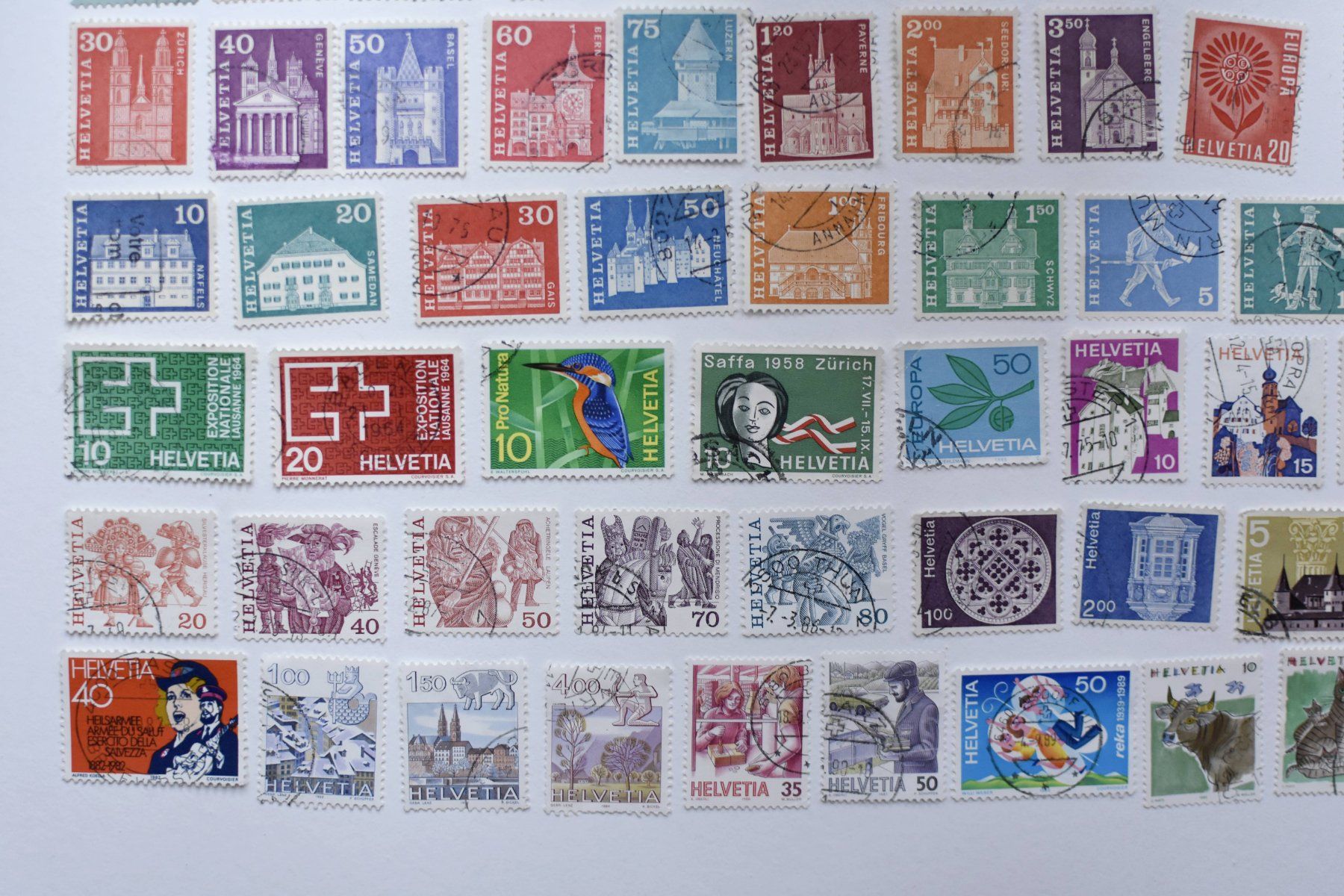 Tutti i francobolli: Lot 75 timbres Suisse – Usato da Belmont-sur-Yverdon venduto da bichet02 2
