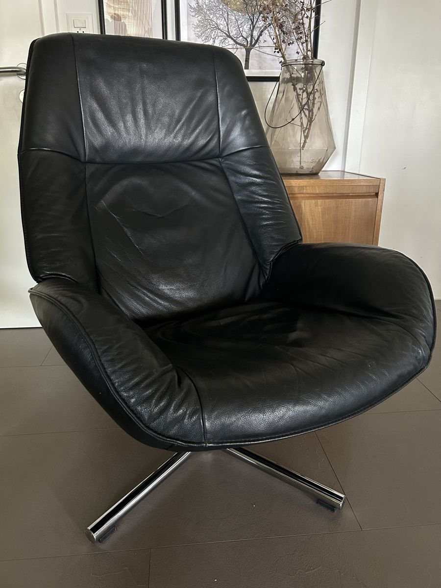 Interio Poltrone: Ledersessel von Interio "Brighton" mit Fussablage – Usato da Uetendorf venduto da REhome 1