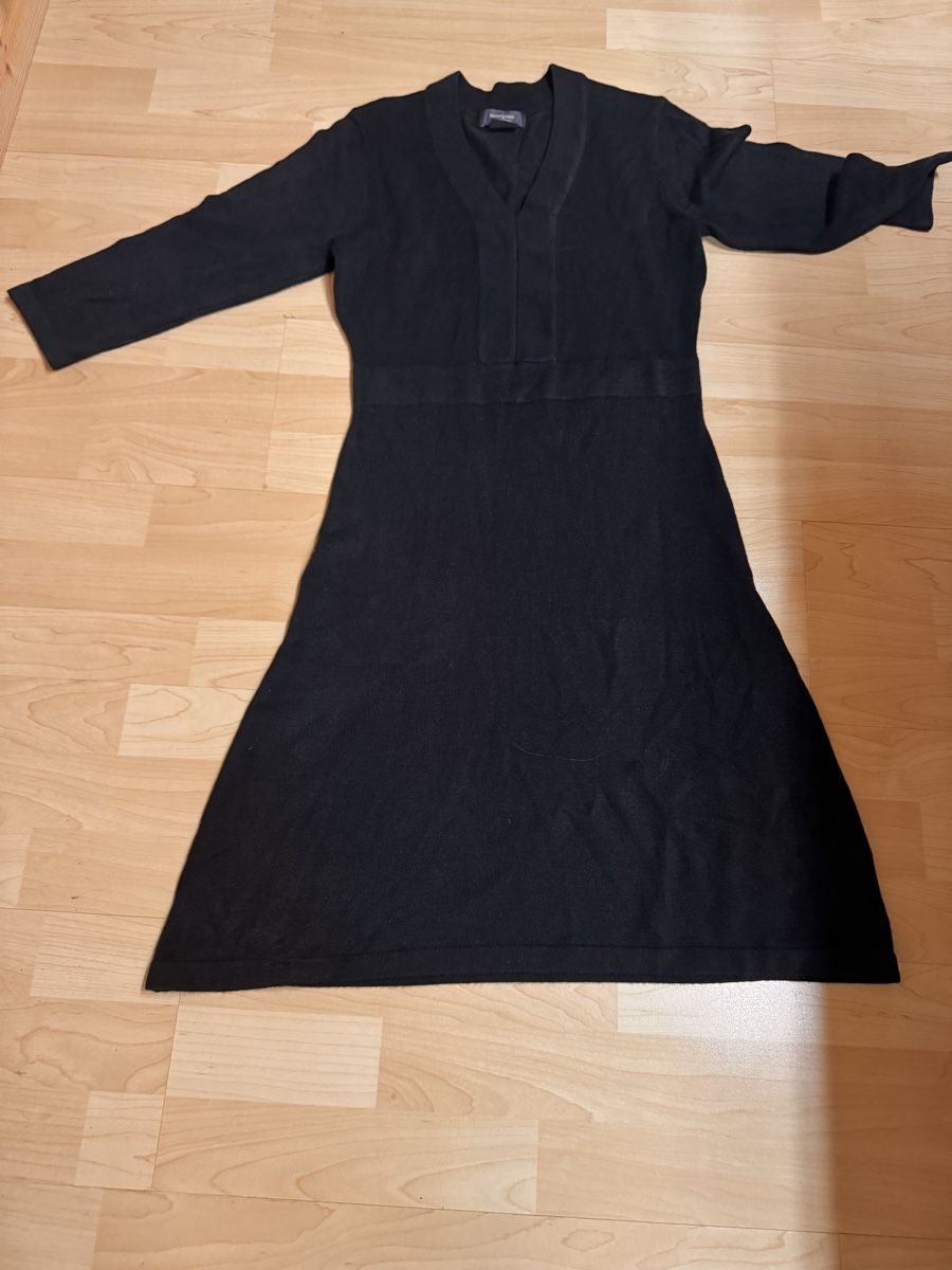 Vestiti: schwarzes Kleid Grösse 40 – Usato da Baar venduto da Werniaudi
