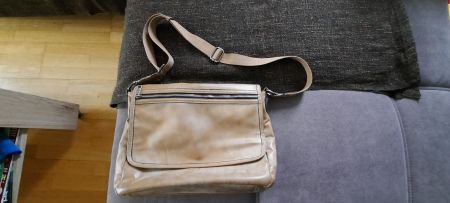 Helle Braune Handtasche