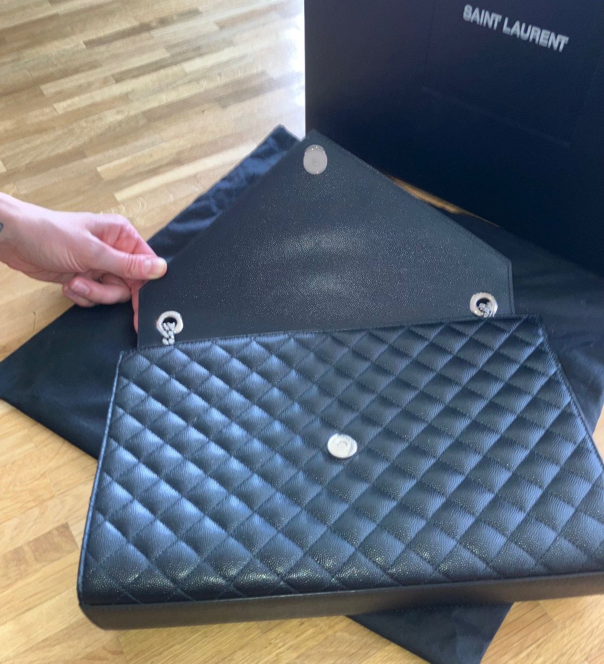 Saint Laurent Borse da donna: YSL Saint Laurent Envelope medium black – Usato da Adliswil venduto da speed955 3
