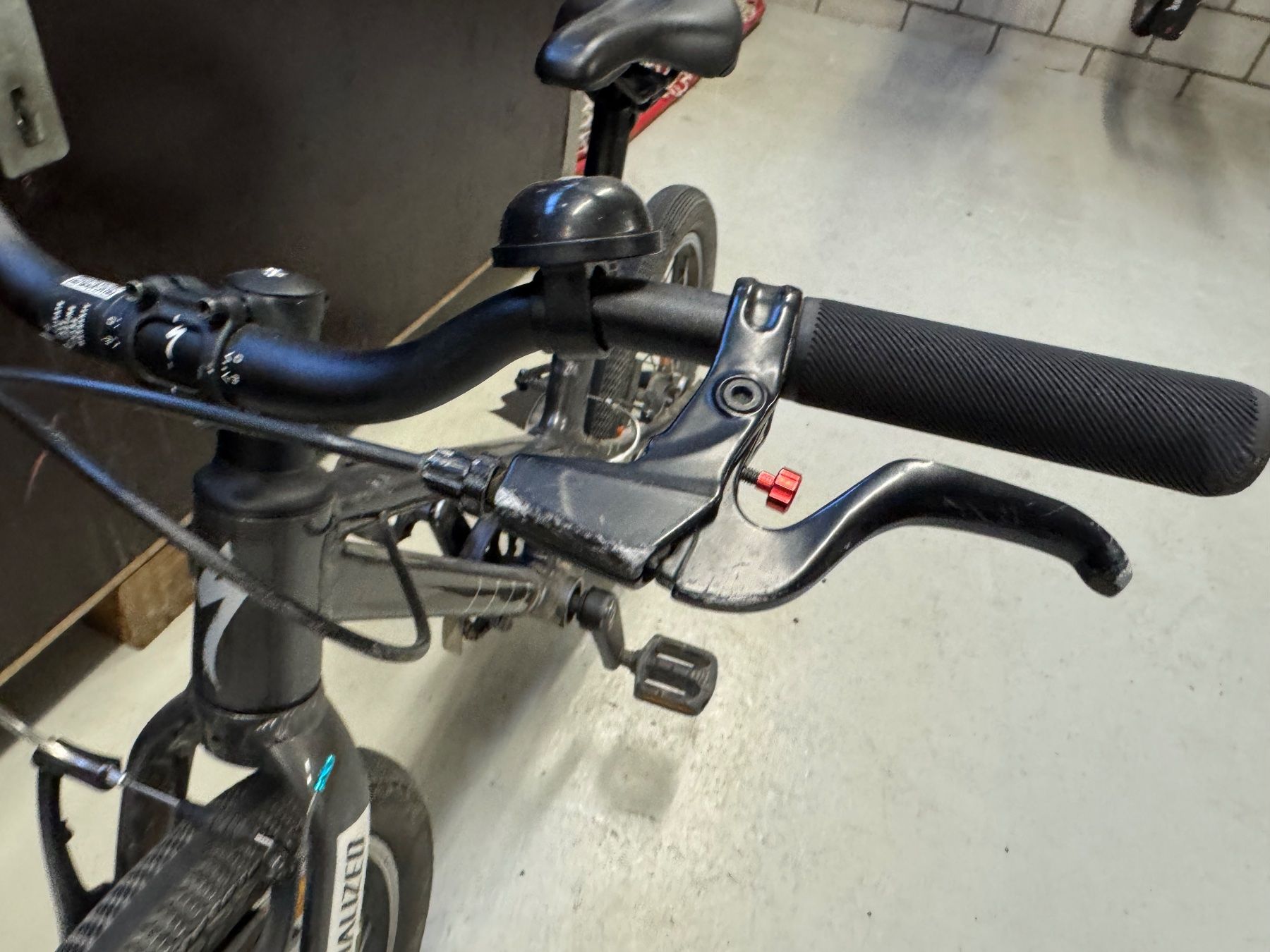 Specialized Velos: Specialized Jett 16 Single Speed Kinderfahrrad – Gebraucht aus Zürich von mario_st 4
