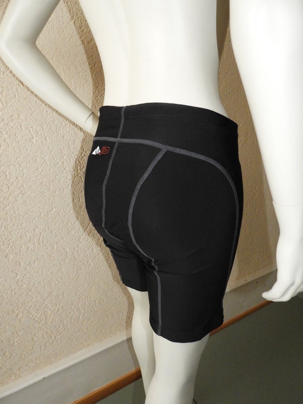 Leggings: Short cycliste Pulp Cycling noir T. 40 – Gebraucht aus Dombresson von sev_bsb8 6