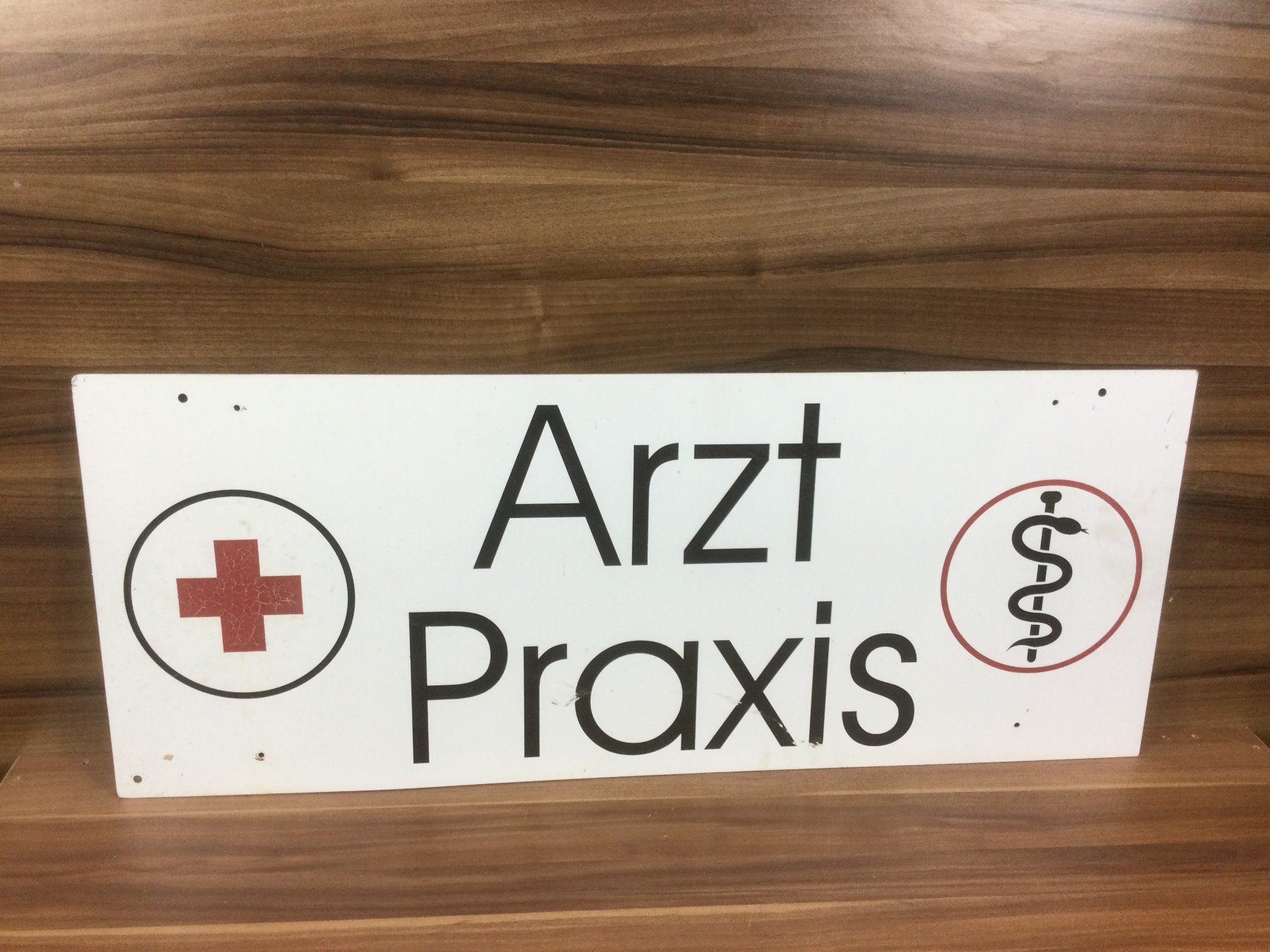 Schilder: Gebrauchtes Praxisschild Arzt – Gebraucht aus Wangen SZ von kuriosum12 1