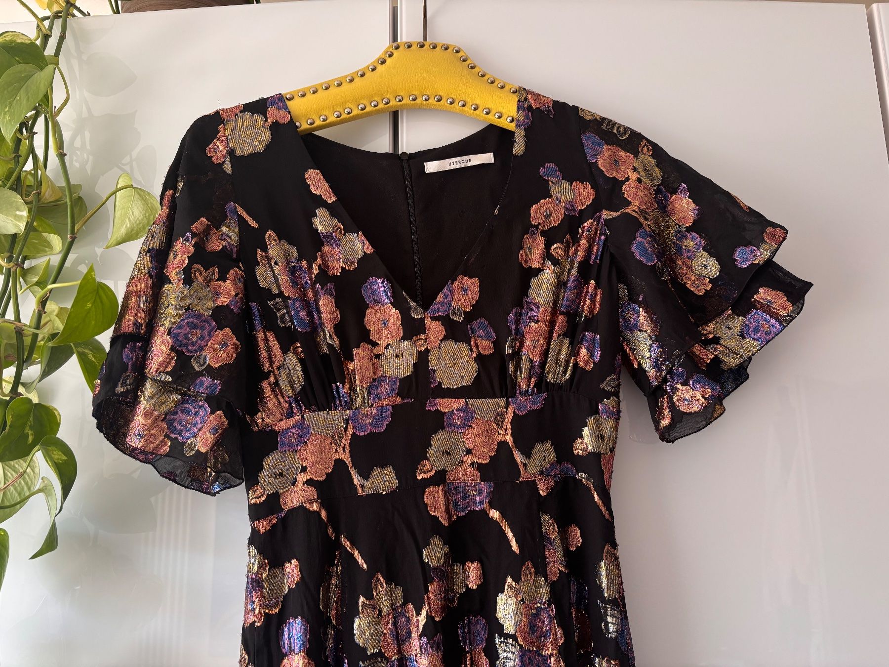 Vestiti: UTERQUE Seidenkleid mit Glitzi Gr. S – Usato da Zürich venduto da missmodernage 1
