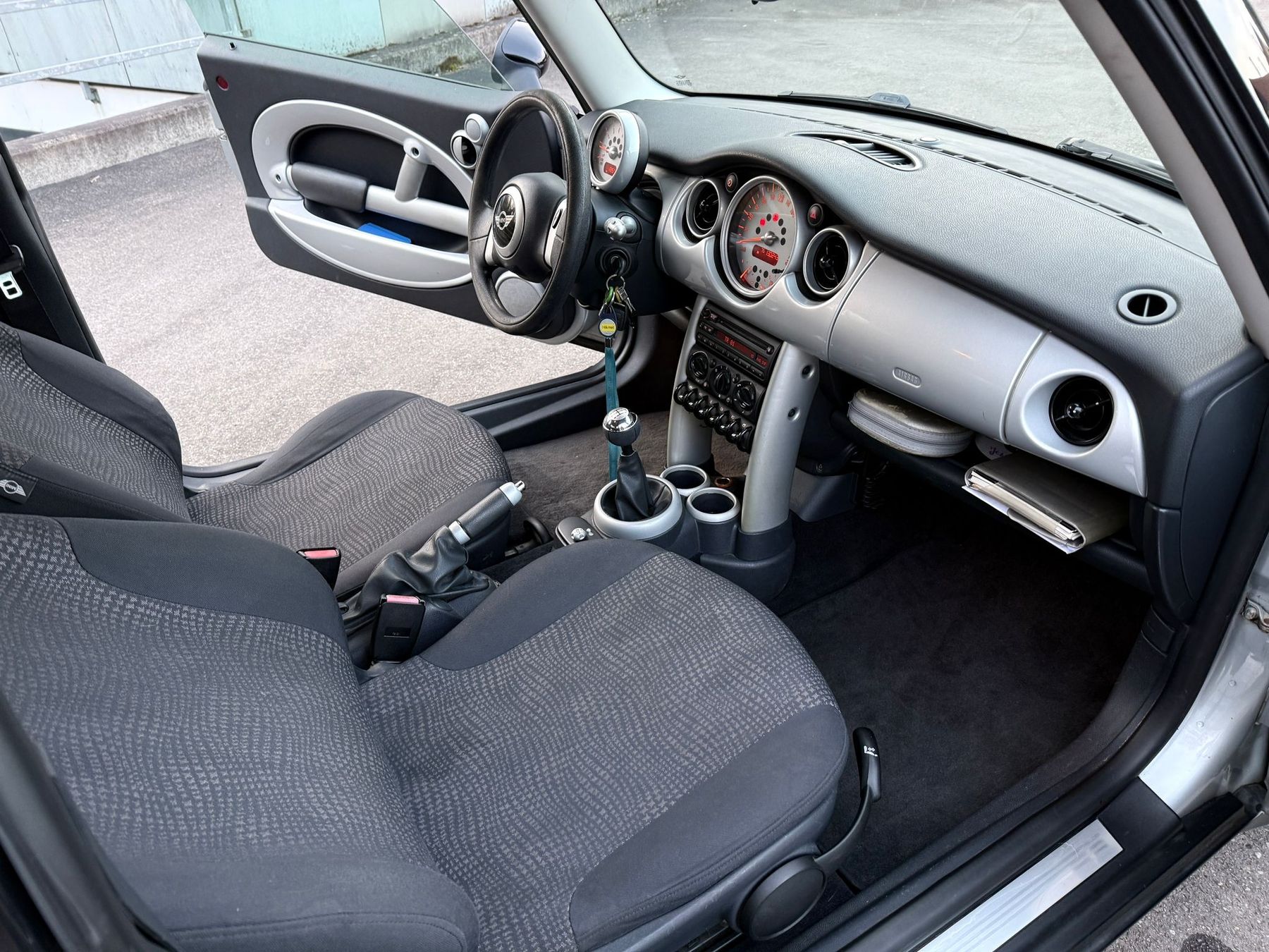 Mini Automobili: Mini Cooper 1.6 - ab Mfk - 131'000 km – Usato da Kreuzlingen venduto da Jenniferdj 2