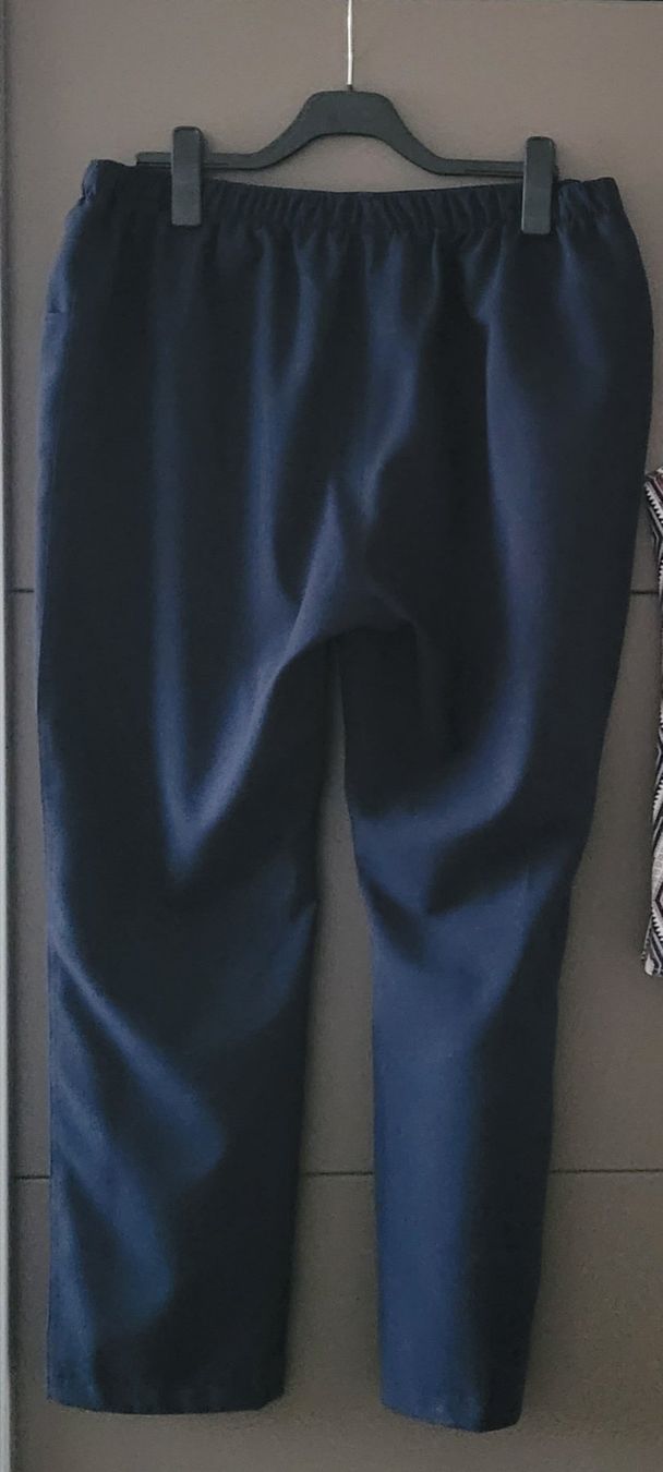 Lots de vêtements: Pantalon H&M été  extra elastique taille 46/48 – Neuf (Voir description) à Vevey par x_y_f 3