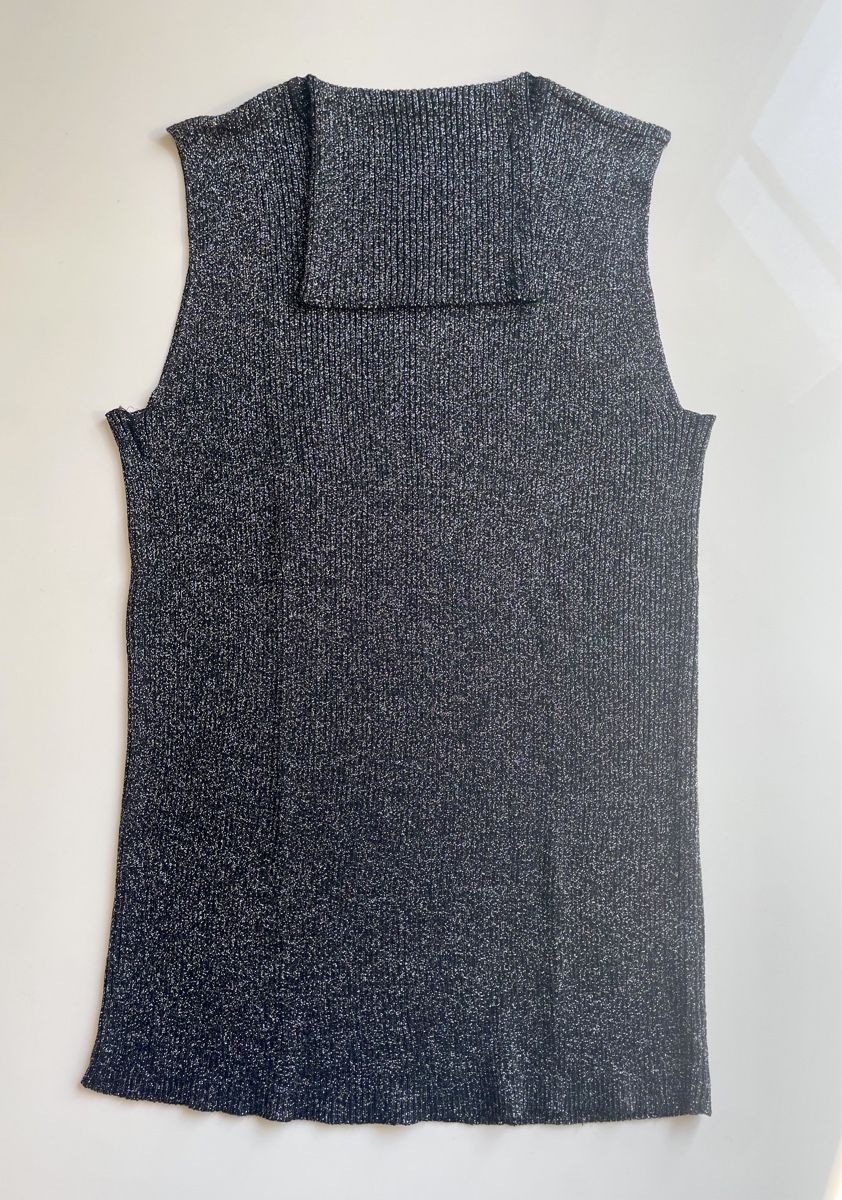 Top: Silbernes-schwarzes Stricktop mit Rollkragen – Usato da Zürich venduto da Christine.R