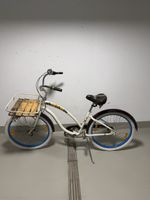 Cruiser Fahrrad weiss mit Holzkorb gebrauchter Zustand