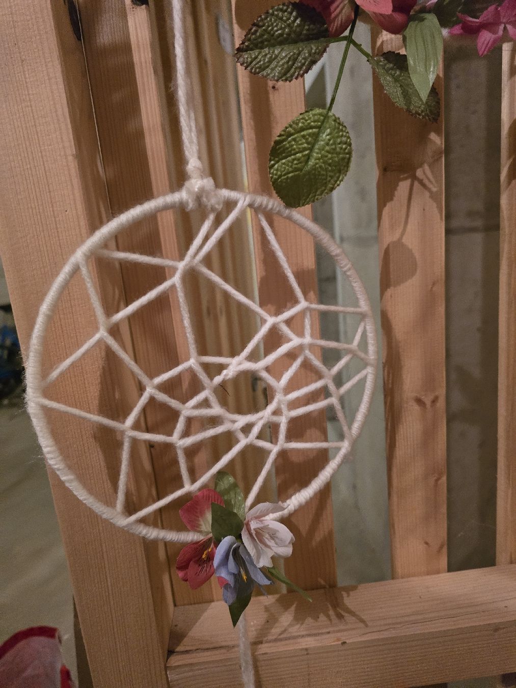 Toutes les décorations: Traumfänger mit Blumen, Wanddeko, Boho Style – D'occasion à Wald zh par LilysZauberwelt 2