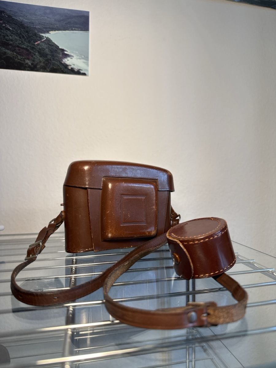 Agfa Appareil photo: Agfa Isolette iii Record Kamera mit Ledertasche – D'occasion à Basel par fgr_yq8w 1
